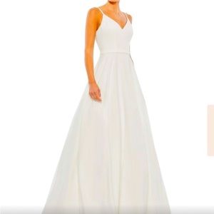 IEENA for MAC DUGGALL. ALine formal white dress. Size 4